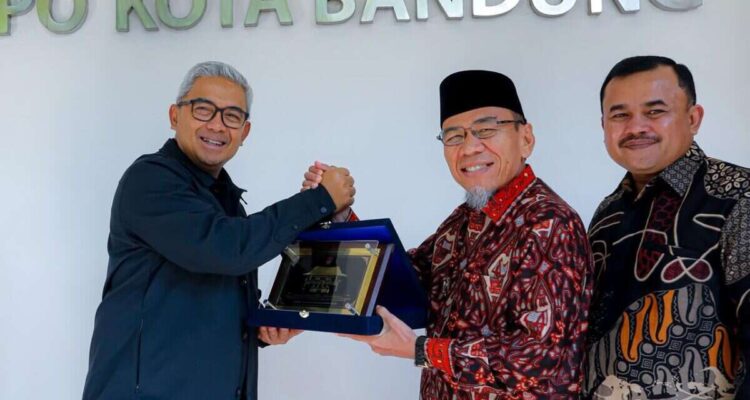 Studi Komparatif Pemko Padang ke Pemko Bandung terkait Pengelolaan Parkir Digital di Balai Kota Bandung, Senin (29/6/2026). Foto : Istimewa