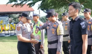 Polres Sijunjung Hadiahkan Umrah Gratis untuk Personel Berdedikasi Polres Sijunjung Hadiahkan Umrah Gratis untuk Personel Berdedikasi