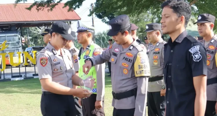 Polres Sijunjung Hadiahkan Umrah Gratis untuk Personel Berdedikasi