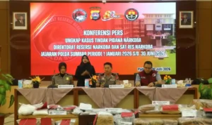 lindungi-generasi-muda-dari-narkoba,-polda-sumbar-gencarkan-sosialisasi-ke-kampus