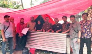 pt-semen-padang-salurkan-bantuan-untuk-korban-kebakaran-di-batu-gadang pt-semen-padang-salurkan-bantuan-untuk-korban-kebakaran-di-batu-gadang