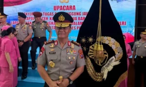 polri-kukuhkan-kenaikan-pangkat-komjen-pol-gatot-tri-suryanta polri-kukuhkan-kenaikan-pangkat-komjen-pol-gatot-tri-suryanta