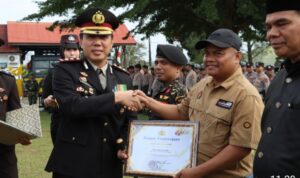 hut-bhayangkara-ke-80,-kapolres-sijunjung-ajak-personel-tingkatkan-integritas-dan-kepercayaan-publik hut-bhayangkara-ke-80,-kapolres-sijunjung-ajak-personel-tingkatkan-integritas-dan-kepercayaan-publik