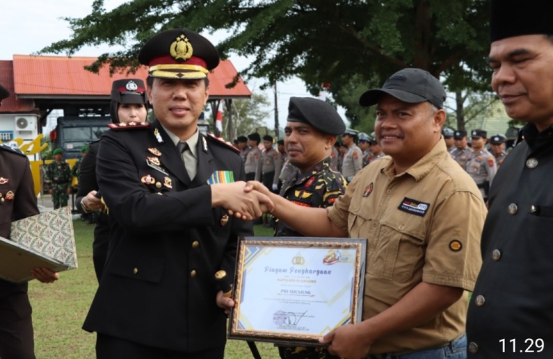 hut-bhayangkara-ke-80,-kapolres-sijunjung-ajak-personel-tingkatkan-integritas-dan-kepercayaan-publik