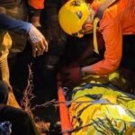 tim-sar-gabungan-berhasil-evakuasi-korban-kecelakaan-dari-jurang-di-sitinjau-lauik