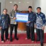 genjot-fasilitas-ibadah-sekolah,-bri-peduli-salurkan-bantuan-ke-mtsn-4-solok