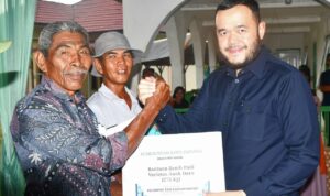 perkuat-ketahanan-pangan,-pemko-padang-luncurkan-program-‘padang-mandiri-benih-padi’-dan-salurkan-14,37-ton-benih-bersertifikat perkuat-ketahanan-pangan,-pemko-padang-luncurkan-program-‘padang-mandiri-benih-padi’-dan-salurkan-14,37-ton-benih-bersertifikat