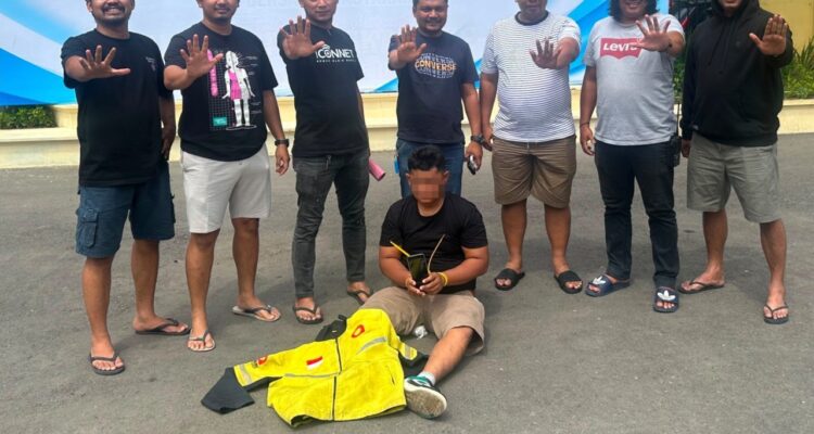 modus-jadi-pembeli,-buruh-harian-lepas-di-padang-nekat-curi-hp-pemilik-kedai-saat-korban-lengah