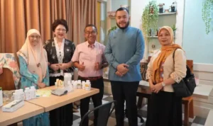 tingkatkan-derajat-kesehatan-masyarakat,-pemko-padang-gandeng-amway-gelar-edukasi tingkatkan-derajat-kesehatan-masyarakat,-pemko-padang-gandeng-amway-gelar-edukasi