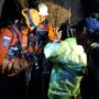 update-kelok-sembilan:-dua-warga-bukittinggi-selamat-setelah-mobil-masuk-jurang,-operasi-sar-resmi-ditutup