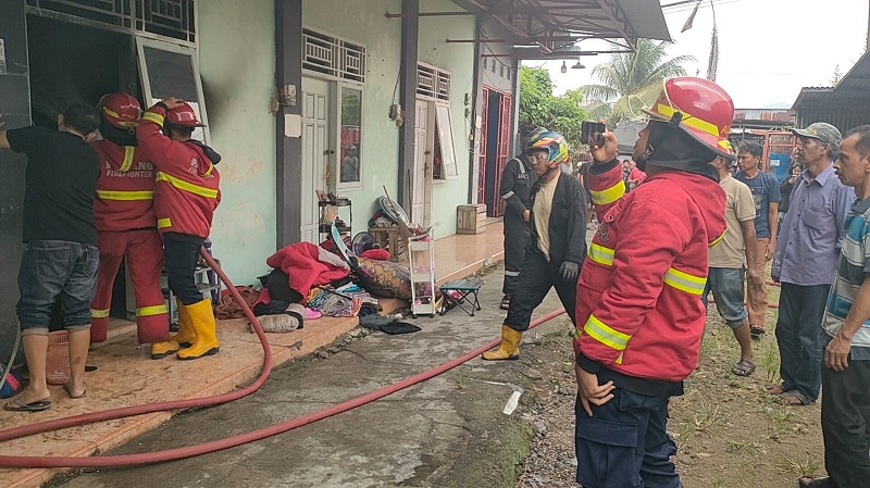 kos-milik-pensiunan-pns-di-surau-gadang-terbakar