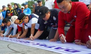 pemda-bersama-forkopimda,-mui-dan-lkaam-deklarasi-tolak-lgbt pemda-bersama-forkopimda,-mui-dan-lkaam-deklarasi-tolak-lgbt