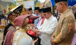 pemkab-tanah-datar-jadikan-khatam-al-qur’an-benteng-generasi-muda-dari-pengaruh-zaman pemkab-tanah-datar-jadikan-khatam-al-qur’an-benteng-generasi-muda-dari-pengaruh-zaman