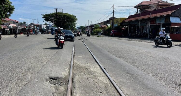 respons-keluhan-warga,-kai-sumbar-koordinasikan-perbaikan-perlintasan-sebidang-lubuk-buaya