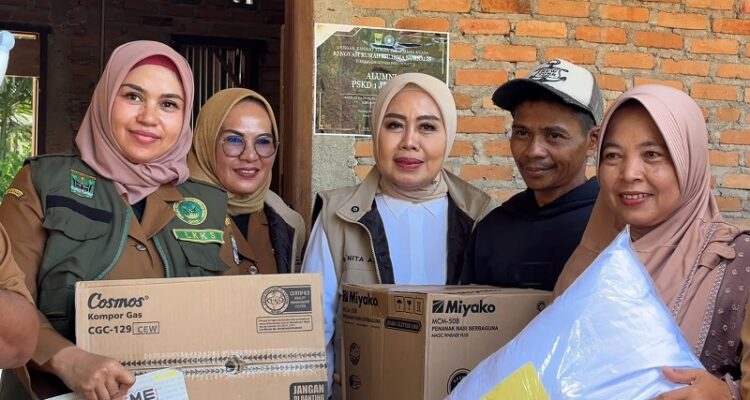 air-mata-bahagia-dari-tengah-sawah
