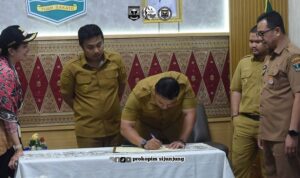 sajunraya-diusulkan-jadi-proyek-strategis-nasional,-bupati-sijunjung-tegaskan-dukungan-penuh sajunraya-diusulkan-jadi-proyek-strategis-nasional,-bupati-sijunjung-tegaskan-dukungan-penuh