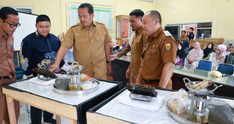 20-warga-ikuti-pelatihan-batik-cap,-walikota-pariaman-dorong-lahirnya-industri-rumahan