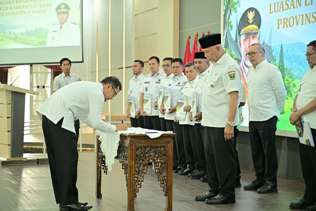 pemprov-sumbar-tetapkan-166-ribu-hektare-lahan-pertanian-untuk-ketahanan-pangan