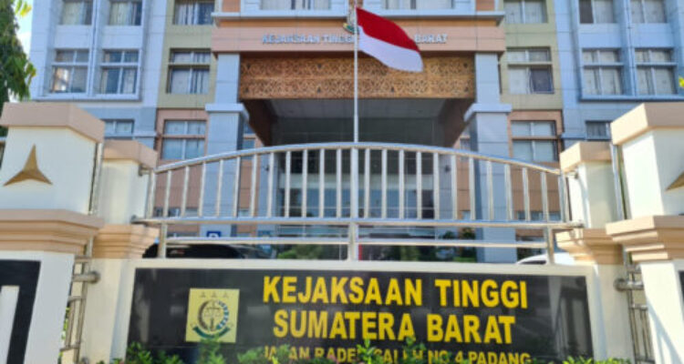 kejati-sumbar-tetapkan-lagi-tersangka-kasus-dugaan-korupsi-rehabilitasi-jembatan-sikabu 