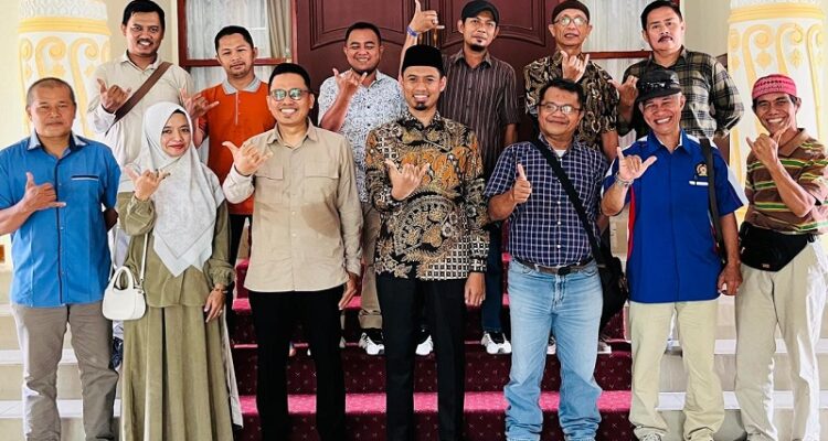 dprd-kota-pariaman-perkuat-sinergi-dengan-insan-pers