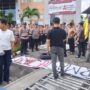 pagar-kejaksaan-tinggi-sumbar-dijebol-pendemo