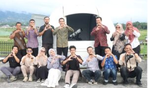 jelajahi-langit-dari-uin-bukittinggi,-komunitas-astronomi-sumbar-siap-berkolaborasi-risatjelajahi-langit-dari-uin-bukittinggi,-komunitas-astronomi-sumbar-siap-berkolaborasi-risat