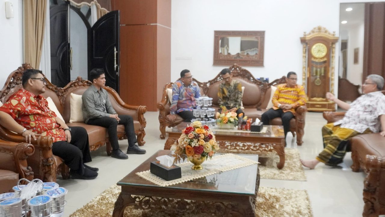 silaturahmi-bersama-komisioner-kpid,-ketua-dprd-sumbar-bahas-regulasi-konten-lokal-dan-penguatan-literasi