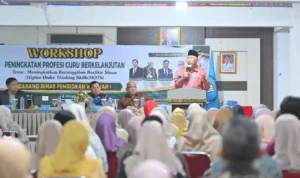 tingkatkan-kualitas-pendidikan,-gubernur-sumbar-tekankan-pentingnya-metode-hots-bagi-guru tingkatkan-kualitas-pendidikan,-gubernur-sumbar-tekankan-pentingnya-metode-hots-bagi-guru