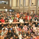 warga-padang-padati-kantor-gubernur-sumbar-untuk-nobar-perempat-final-piala-dunia