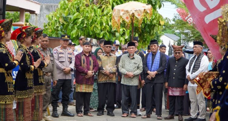 buka-alek-nagari-nan-xx,-wawako-padang-maigus-nasir-apresiasi-pelestarian-budaya-minangkabau