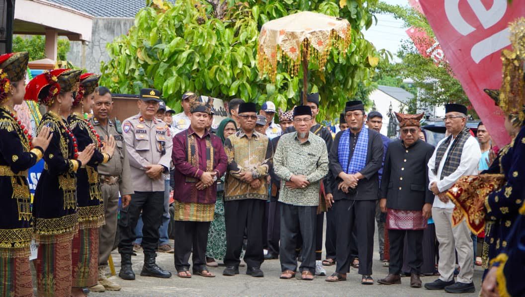 buka-alek-nagari-nan-xx,-wawako-padang-maigus-nasir-apresiasi-pelestarian-budaya-minangkabau