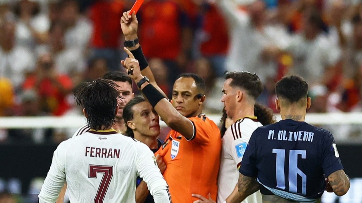 resmi!-fifa-tunjuk-wasit-amerika-serikat-untuk-pimpin-duel-inggris-vs-argentina-di-semifinal-piala-dunia-2026