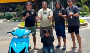 gerak-cepat-tim-klewang-polresta-padang-sikat-maling-motor-dalam-waktu-7-jam gerak-cepat-tim-klewang-polresta-padang-sikat-maling-motor-dalam-waktu-7-jam