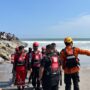 mandi-mandi-di-pantai-muaro-putuih-agam,-remaja-14-tahun-dilaporkan-terseret-ombak-dan-tenggelam