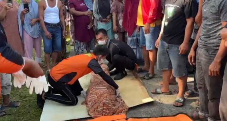 remaja-14-tahun-yang-terseret-ombak-di-pantai-muaro-putuih-agam-ditemukan-meninggal-dunia