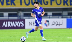 resmi!-persib-bandung-lepas-bek-timnas-irak-frans-putros,-negosiasi-kontrak-baru-berujung-buntu resmi!-persib-bandung-lepas-bek-timnas-irak-frans-putros,-negosiasi-kontrak-baru-berujung-buntu