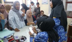 optimalkan-portal-perlinsos,-kelurahan-air-pacah-maksimalkan-layanan-hingga-jemput-bola-ke-rumah-warga