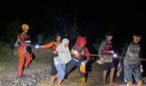 sempat-terjebak-di-dua-jorong,-ratusan-warga-sungai-batang-agam-selamat-dari-banjir sempat-terjebak-di-dua-jorong,-ratusan-warga-sungai-batang-agam-selamat-dari-banjir