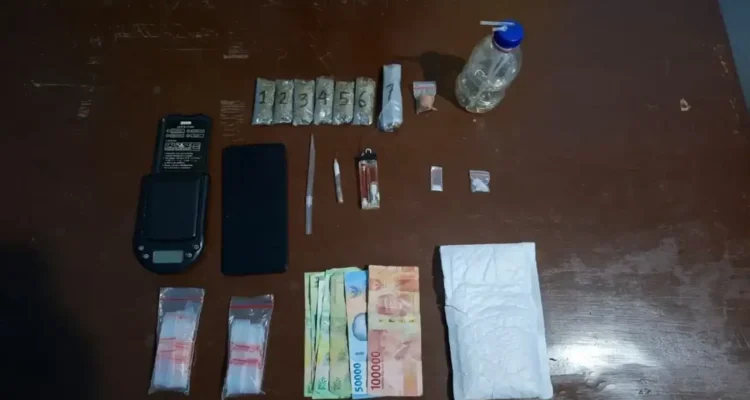 satresnarkoba-polres-pasaman-tangkap-dua-pengedar-sabu-dan-ganja