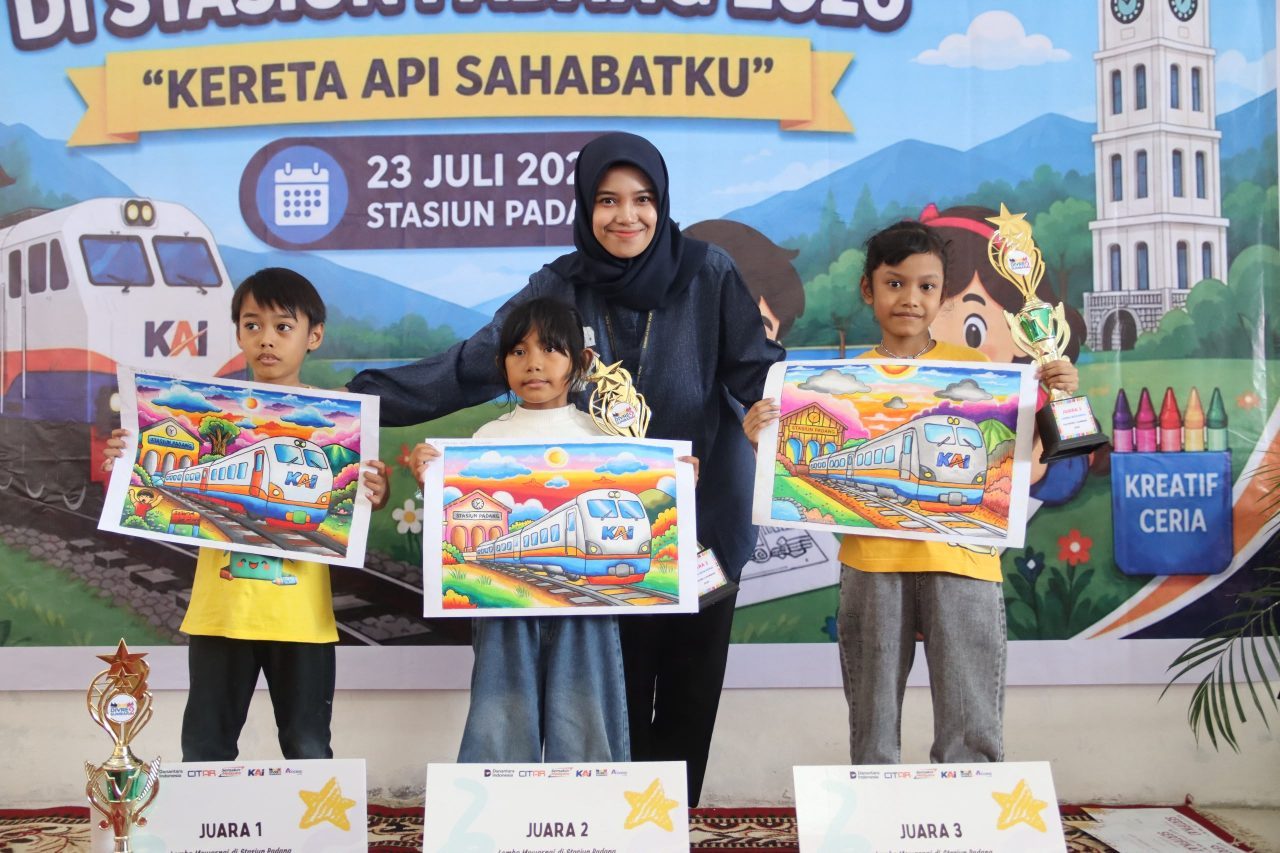 keceriaan-han-2026-di-stasiun-padang:-puluhan-anak-unjuk-kreativitas-bersama-kai-divre-ii-sumbar
