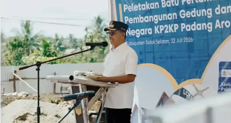 perkuat-layanan-pajak,-bupati-solsel-letakkan-batu-pertama-gedung-kp2kp