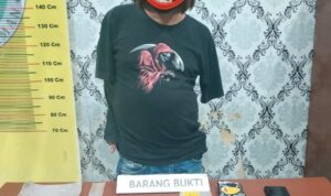 sembunyi-di-ladang-alpukat,-bandar-narkoba-pariaman-digulung-polisi-beserta-81-paket-sabu-siap-edar! sembunyi-di-ladang-alpukat,-bandar-narkoba-pariaman-digulung-polisi-beserta-81-paket-sabu-siap-edar!