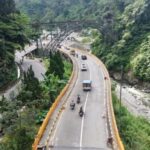 jalur-lembah-anai-pulih-usai-rekonstruksi-pascabencana-,-semua-jenis-kendaraan-sudah-bisa-melintas