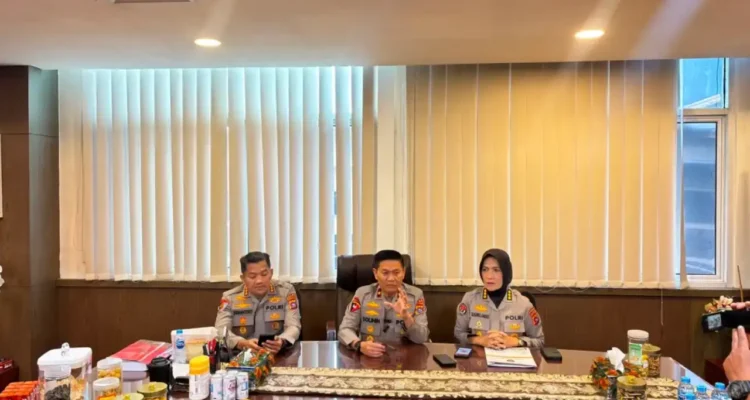 polda-sumbar-tunda-pelantikan-oknum-anggota-terlibat-pelanggaran-kode-etik
