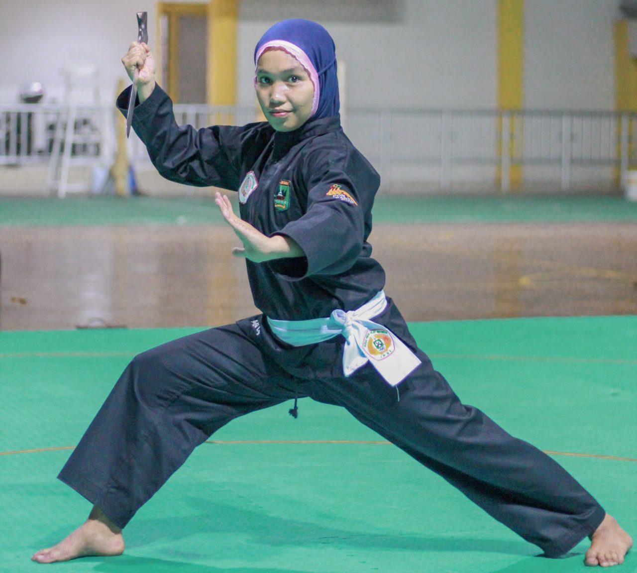 bawa-nama-bangsa,-yolla-cynthiana-karyawan-pt-semen-padang-tampil-di-festival-silat-internasional-hanoi