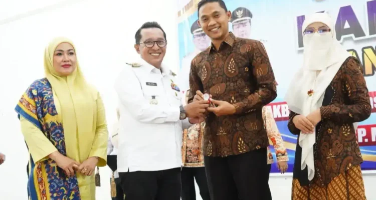 lepas-sambut-kapolres-tanah-datar,-eka-putra-tekankan-sinergitas-dan-keberlanjutan-program