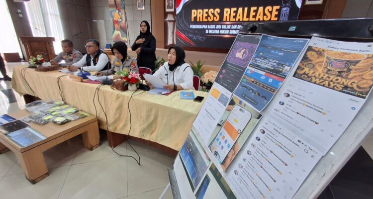 ditreskrimsus-polda-sumbar-bongkar-sindikat-promotor-judi-online-beromzet-ratusan-juta-di-padang