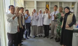 pemkab-agam-lepas-tiga-pelajar-ikuti-pemusatan-latihan-paskibraka-sumbar