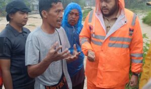 wali-kota-padang-fadly-amran-tinjau-guo-kuranji-dan-instruksikan-jajaran-siaga-satu wali-kota-padang-fadly-amran-tinjau-guo-kuranji-dan-instruksikan-jajaran-siaga-satu