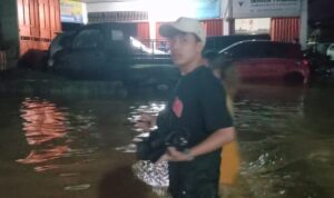 banjir-setinggi-pinggang-kembali-rendam-maransi,-warga-minta-pemko-padang-hadir-dengan-solusi-nyata